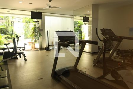 Apartamento para alugar com 130m², 3 quartos e 1 vaga Apartamento para alugar com 130m², 3 quartos e 1 vagaÁrea comum - Academia