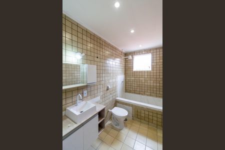 Banheiro de casa para alugar com 1 quarto, 40m² em Jardim Floresta, São Paulo