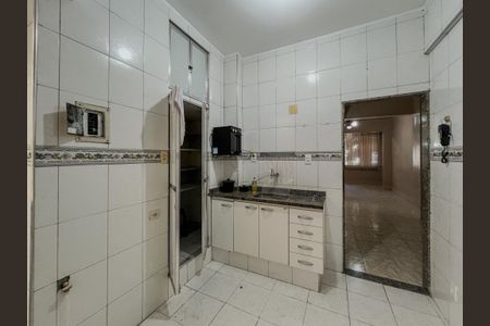 Apartamento para alugar com 80m², 3 quartos e sem vagaCozinha 