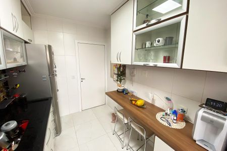 Apartamento à venda com 69m², 2 quartos e 2 vagasCozinha