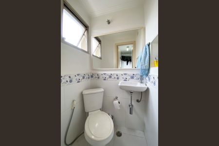 Apartamento à venda com 69m², 2 quartos e 2 vagasBanheiro de Serviço