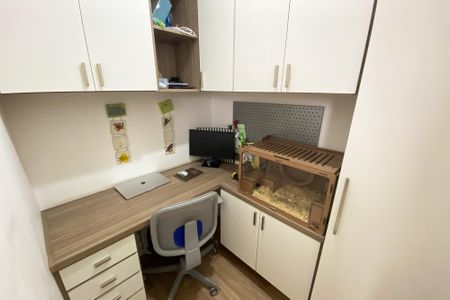 Apartamento à venda com 69m², 2 quartos e 2 vagasQuarto de Serviço