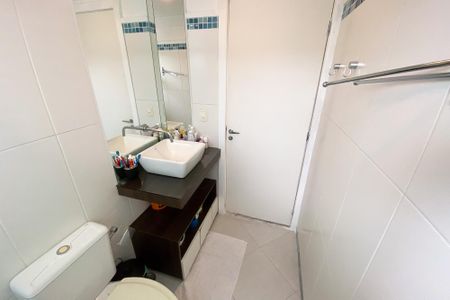 Apartamento à venda com 69m², 2 quartos e 2 vagasBanheiro Social