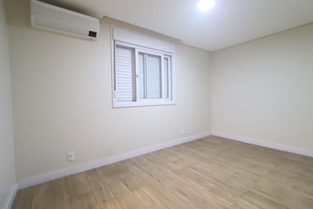 Apartamento à venda com 100m², 2 quartos e 2 vagasSuíte
