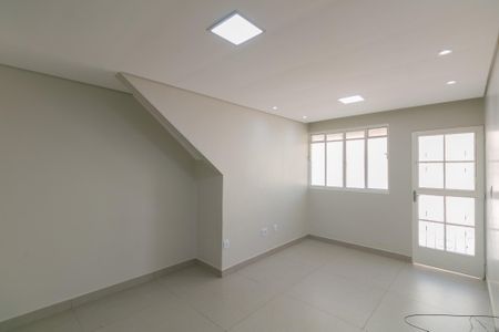 Sala de apartamento à venda com 3 quartos, 80m² em Sinimbu, Belo Horizonte