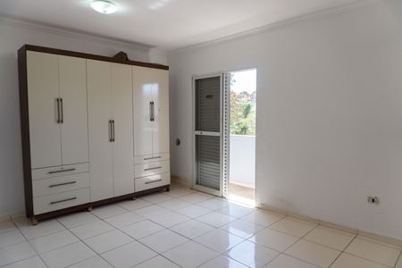 Casa para alugar com 204m², 4 quartos e 2 vagasSuíte