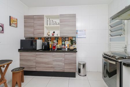 Casa à venda com 82m², 2 quartos e 2 vagas Casa à venda com 82m², 2 quartos e 2 vagasCozinha