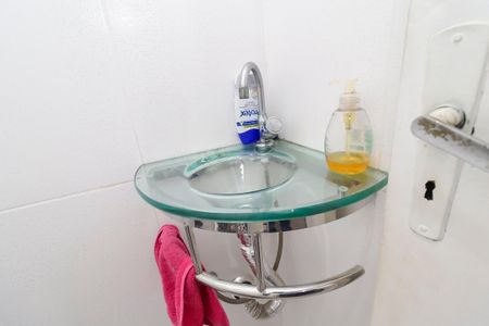 Casa à venda com 82m², 2 quartos e 2 vagas Casa à venda com 82m², 2 quartos e 2 vagasLavabo