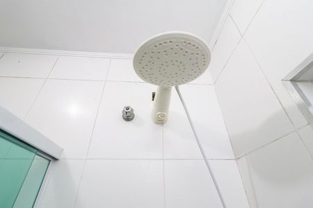 Casa à venda com 82m², 2 quartos e 2 vagas Casa à venda com 82m², 2 quartos e 2 vagasBanheiro