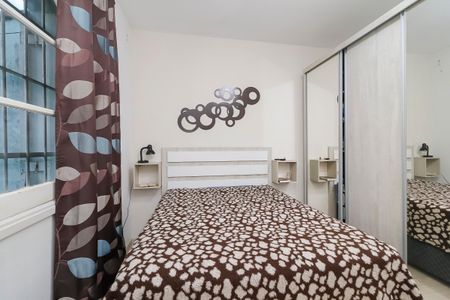 Casa à venda com 82m², 2 quartos e 2 vagas Casa à venda com 82m², 2 quartos e 2 vagasQuarto 1