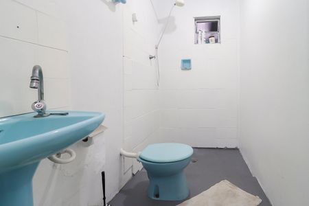 Casa à venda com 82m², 2 quartos e 2 vagas Casa à venda com 82m², 2 quartos e 2 vagasBanheiro de Serviço