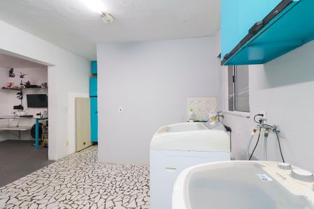 Casa à venda com 82m², 2 quartos e 2 vagas Casa à venda com 82m², 2 quartos e 2 vagasÁrea de Serviço