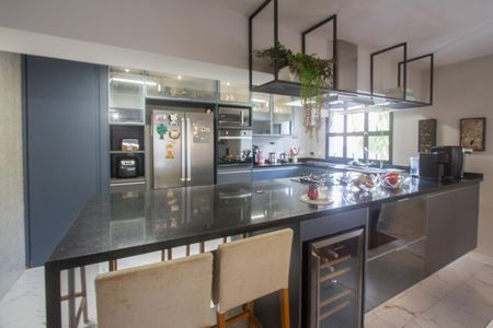 Apartamento à venda com 150m², 3 quartos e 2 vagasCozinha