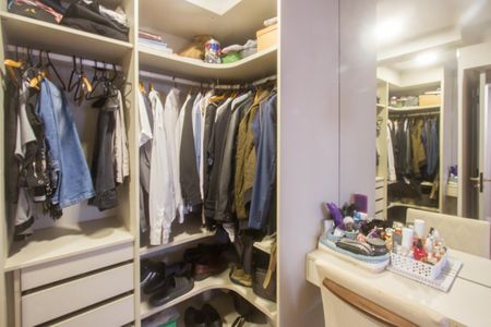 Apartamento à venda com 150m², 3 quartos e 2 vagasSuíte 1