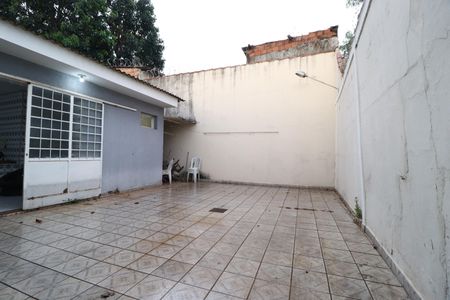 Casa para alugar com 500m², 4 quartos e 4 vagasQuintal