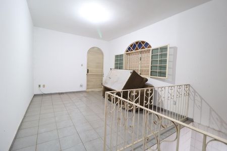 Casa para alugar com 500m², 4 quartos e 4 vagasSala