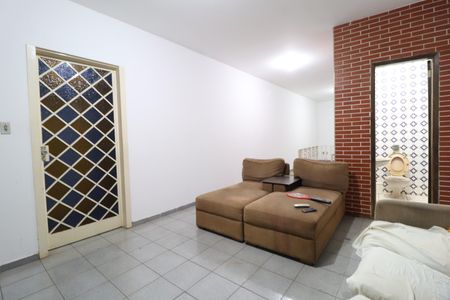 Casa para alugar com 500m², 4 quartos e 4 vagasSala