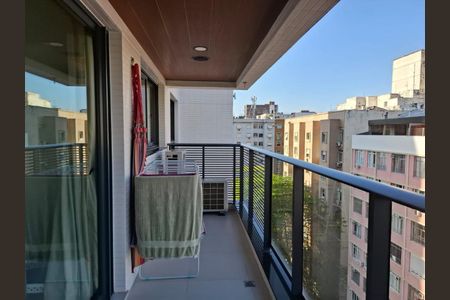 Apartamento à venda com 74m², 2 quartos e 1 vagaFoto 01
