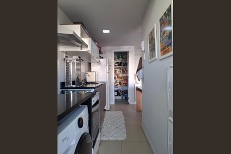 Apartamento à venda com 74m², 2 quartos e 1 vagaFoto 01