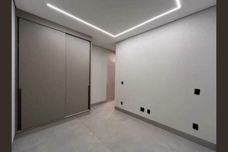 Casa para alugar com 110m², 3 quartos e 2 vagas