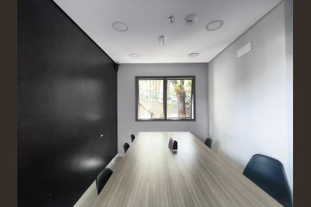 Studio para alugar com 50m², 1 quarto e sem vaga Studio para alugar com 50m², 1 quarto e sem vagaSala de Reuniões