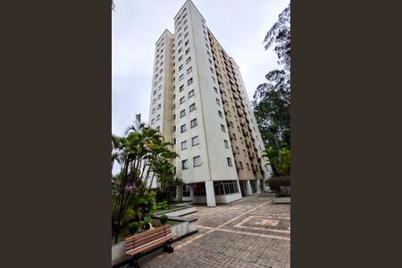 Apartamento para alugar com 69m², 2 quartos e 1 vaga Apartamento para alugar com 69m², 2 quartos e 1 vagaFachada