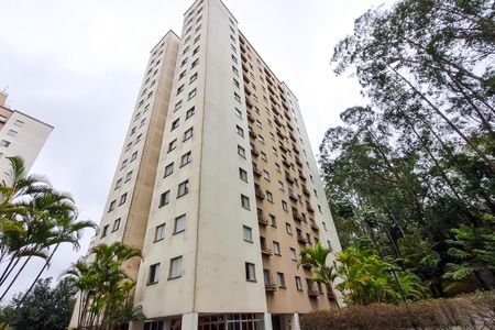 Apartamento para alugar com 69m², 2 quartos e 1 vaga Apartamento para alugar com 69m², 2 quartos e 1 vagaFachada