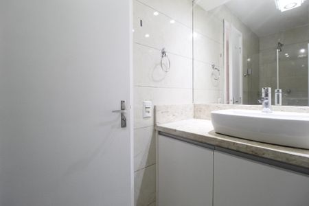 Apartamento à venda com 85m², 2 quartos e 1 vagaBanheiro da Suíte 