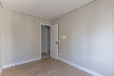 Apartamento à venda com 92m², 3 quartos e 2 vagas Apartamento à venda com 92m², 3 quartos e 2 vagasQuarto 2