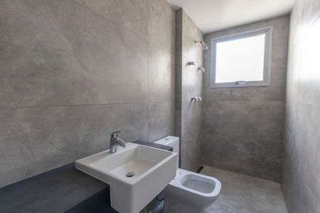 Apartamento à venda com 92m², 3 quartos e 2 vagas Apartamento à venda com 92m², 3 quartos e 2 vagasBanheiro da Suíte