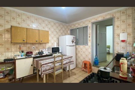 Casa à venda com 70m², 2 quartos e 2 vagasCozinha