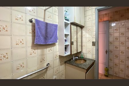 Casa à venda com 70m², 2 quartos e 2 vagasBanheiro