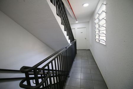 Apartamento para alugar com 40m², 2 quartos e 1 vagaEscada