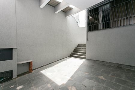 Casa à venda com 245m², 3 quartos e 2 vagasGaragem