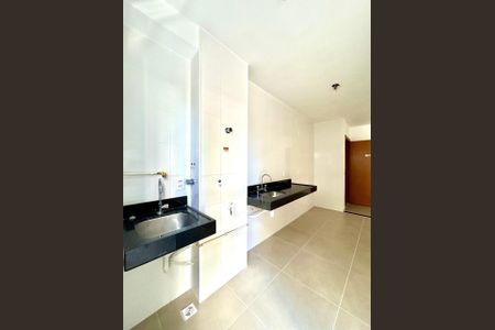 Cozinha de apartamento à venda com 2 quartos, 70m² em Camaquã, Porto Alegre