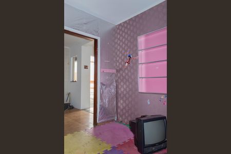 Casa à venda com 218m², 4 quartos e 6 vagasQuarto de Serviço