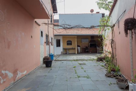 Casa à venda com 218m², 4 quartos e 6 vagasGaragem