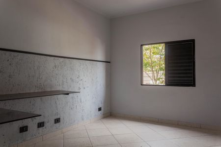 Casa à venda com 218m², 4 quartos e 6 vagasQuarto 2