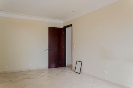 Casa à venda com 218m², 4 quartos e 6 vagasSuíte 1