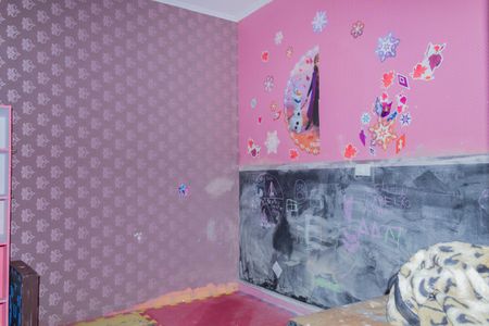 Casa à venda com 218m², 4 quartos e 6 vagasQuarto de Serviço