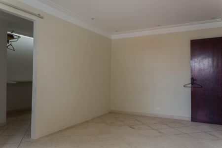 Casa à venda com 218m², 4 quartos e 6 vagasSuíte 1