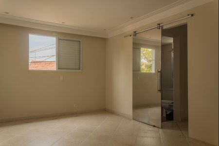 Casa à venda com 218m², 4 quartos e 6 vagasSuíte 1