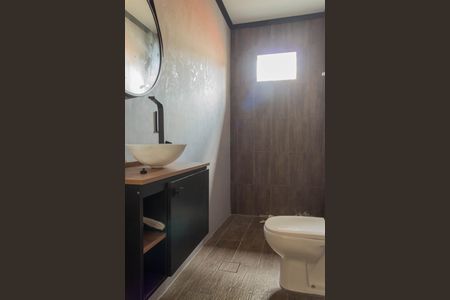 Casa à venda com 218m², 4 quartos e 6 vagasLavabo