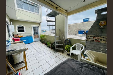 Casa à venda com 300m², 6 quartos e 3 vagas Casa à venda com 300m², 6 quartos e 3 vagasQuintal