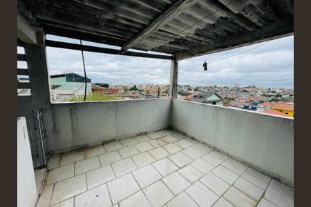 Casa à venda com 300m², 6 quartos e 3 vagas Casa à venda com 300m², 6 quartos e 3 vagasQuintal