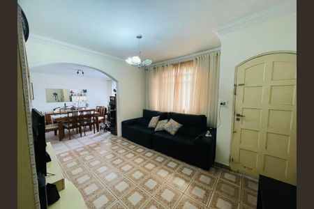 Sala de casa à venda com 6 quartos, 300m² em Jardim Sao Francisco, Guarulhos