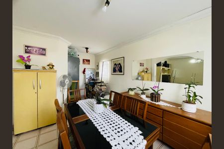 Casa à venda com 300m², 6 quartos e 3 vagas Casa à venda com 300m², 6 quartos e 3 vagasCopa