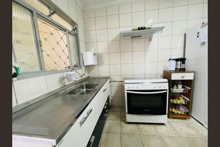 Casa à venda com 300m², 6 quartos e 3 vagas Casa à venda com 300m², 6 quartos e 3 vagasCozinha