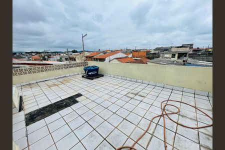 Casa à venda com 300m², 6 quartos e 3 vagas Casa à venda com 300m², 6 quartos e 3 vagasTerraço