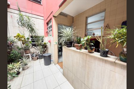 Apartamento à venda com 60m², 2 quartos e 1 vagaÁrea de Serviço